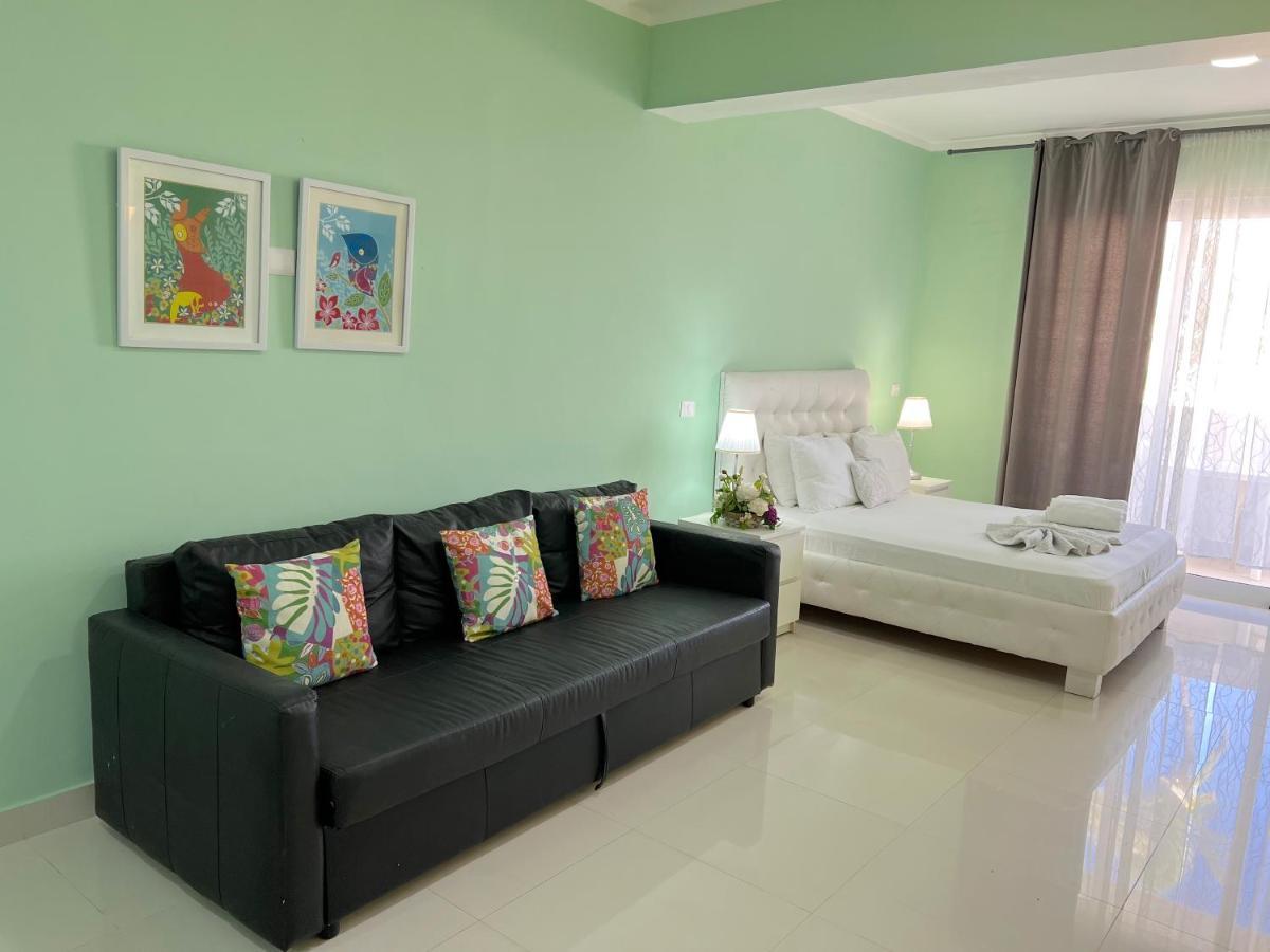Vacation Studios With Rooftop Pool, Beach Club, Spa, Restaurants - Ducassi Collection - Playa Los Corales Punta Cana Exteriör bild